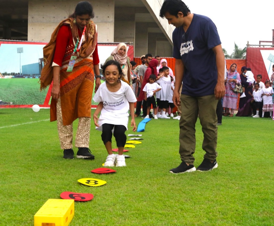 Young Athletes session with children practicing balance and coordination.